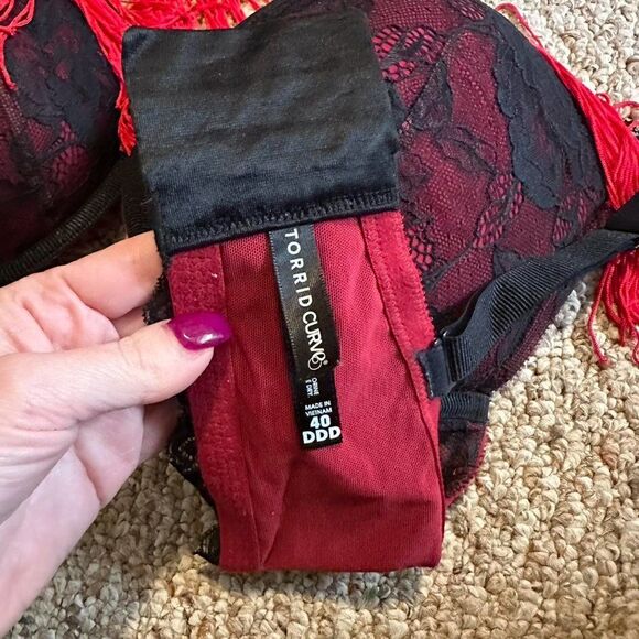 Torrid Curve Costume Red and Black Fringe Bra Size 40DDD EUC - Picture 3 of 3